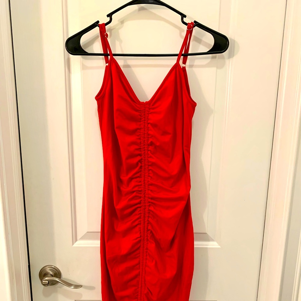 Red Fitted Ruched Dress Size Large NWOT